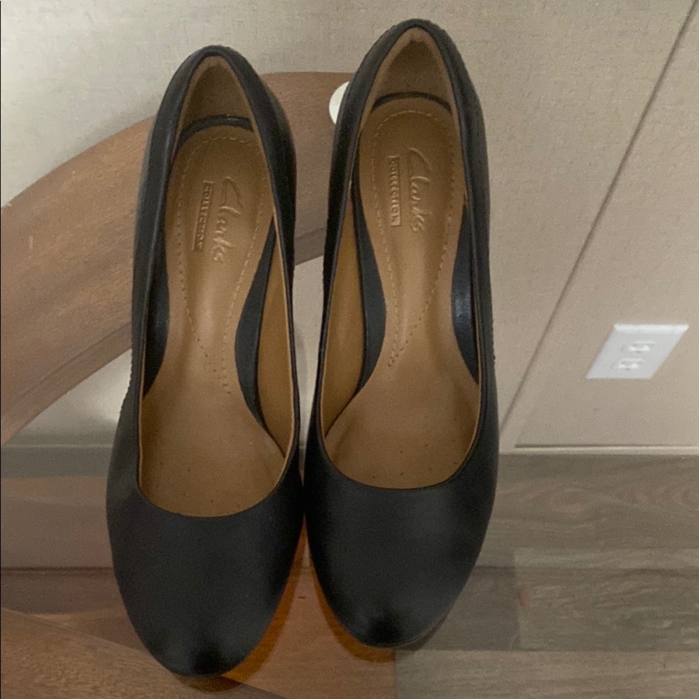 Clarks Black Textured Leather Heels